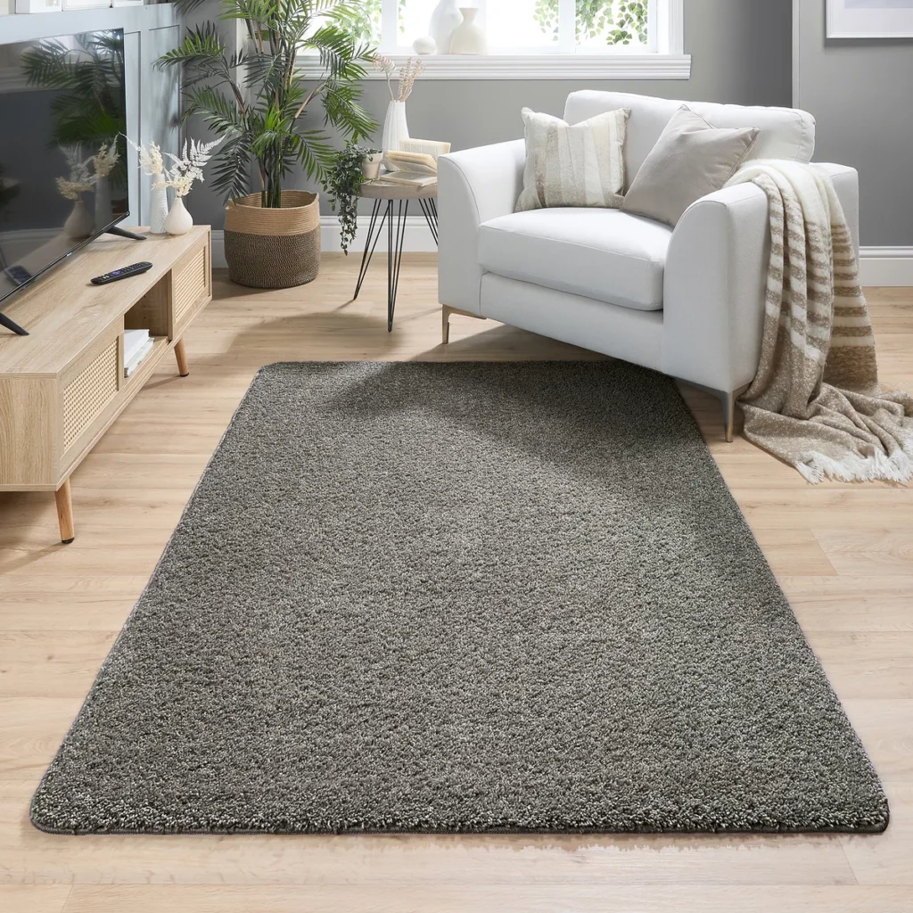 MadeNorth Shaggy Fleck Grey Rug