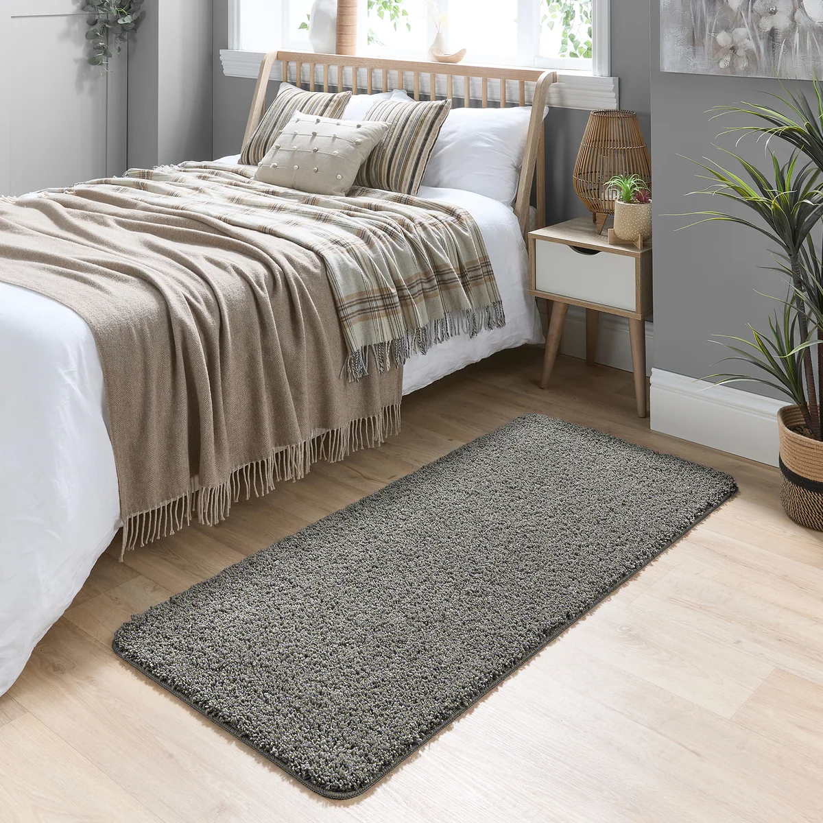 MadeNorth Shaggy Fleck Grey Rug 5 MadeNorth Shaggy Fleck Grey Rug - Image 5