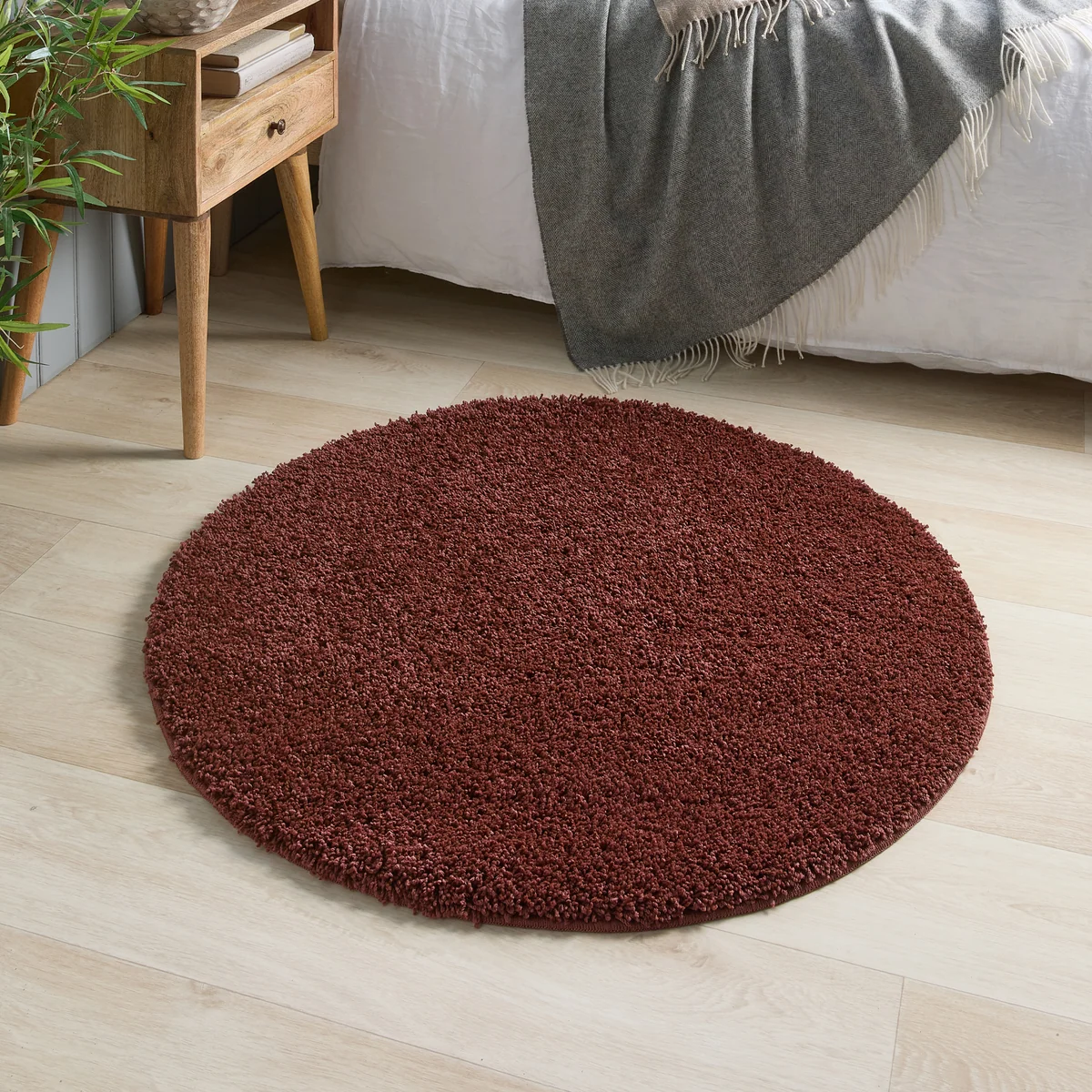 MadeNorth Shaggy Ox Red Rug 5 MadeNorth Shaggy Ox Red Rug - Image 5